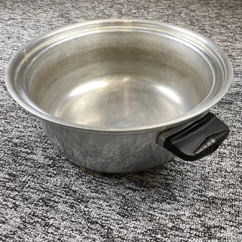 Vintage Wear Ever 824 Aluminum Stock Pot Dutch Oven 10.5 Inch Made in USA